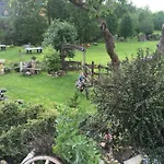 Indywidualne Gosciniec Pod Czeremcha Malgorzata Szczepanek Bed & Breakfast Stronie Śląskie