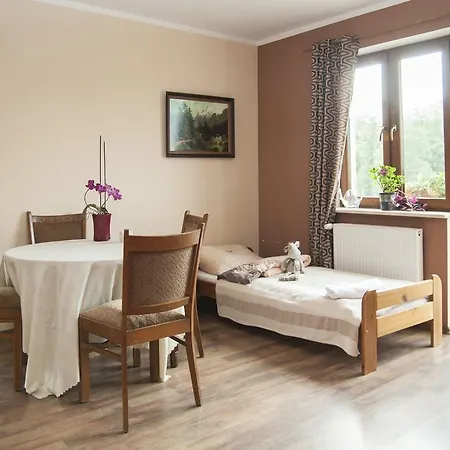 Indywidualne Gosciniec Pod Czeremcha Malgorzata Szczepanek 住宿加早餐酒店